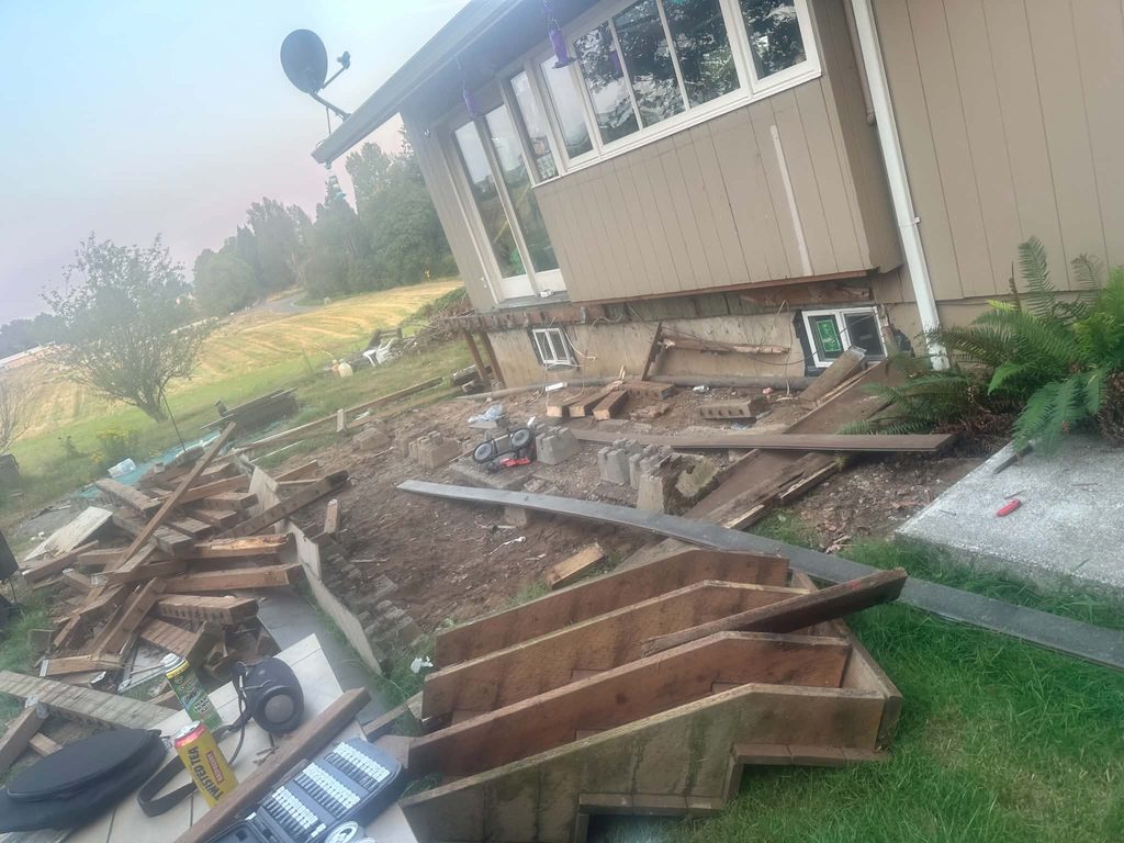 Demo is done for the deck and clean up can begin.
