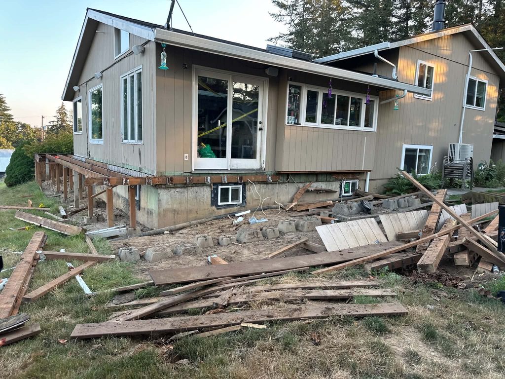 Customer decided we needed to rebuild the deck so it has been torn down.